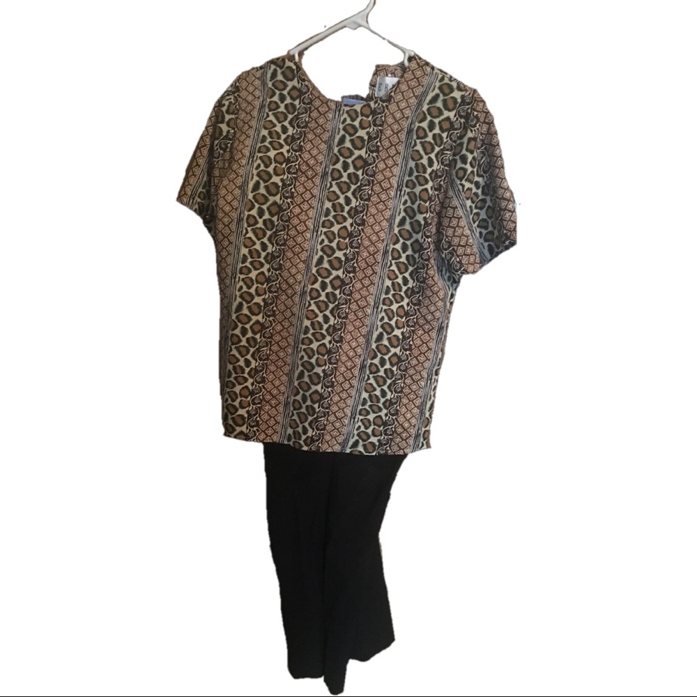 Why not have both 🤷🏼‍♀️🖤